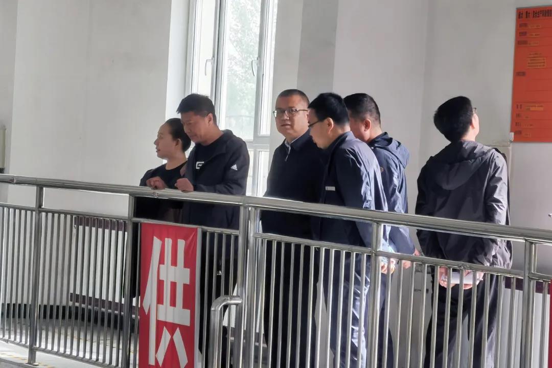 万象城手机在线官网副市长雍辉一行到银川中铁水务第八水厂进行“五一”节前安全供水检查